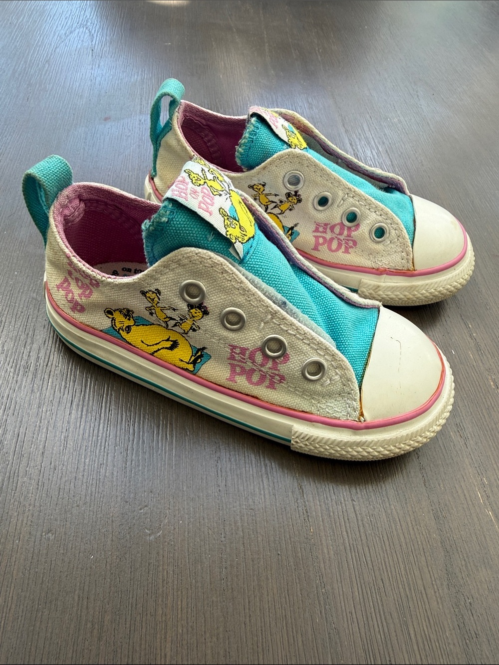Converse Toddler’s Vintage Hop on Pop Dr Sues Y2K Sneaker Runners - Picture 2 of 8